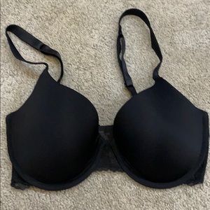 Calvin Klein T shirt bra